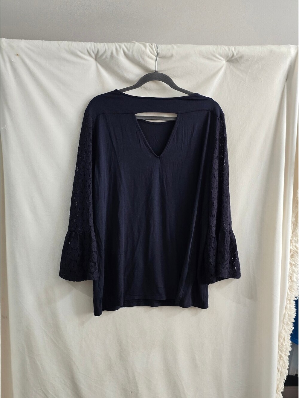 The Limited Collection Women's Navy Blue Lace Sleeve V-Neck Blouse XL